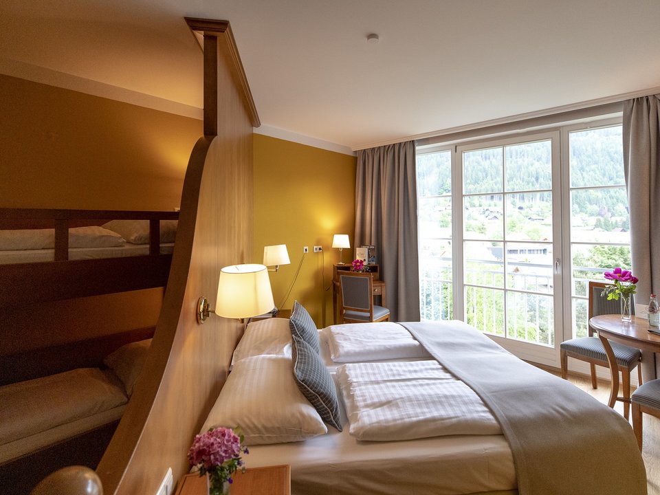 Hotel Familienzimmer 4* im Hotel Lercher Hotel Familienzimmer 4* im Hotel Lercher