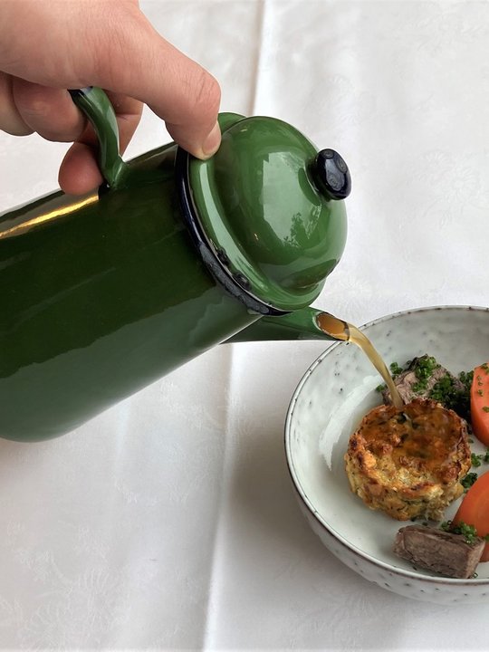 Beinfleischsuppe im Murauer Gasthof Hotel Lercher Beinfleischsuppe im Murauer Gasthof Hotel Lercher