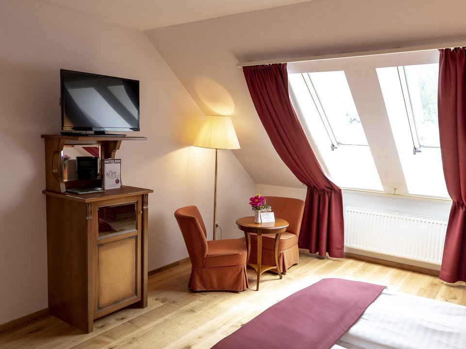 Hotel Mansardenzimmer 4* in der Steiermark Hotel Mansardenzimmer 4* in der Steiermark