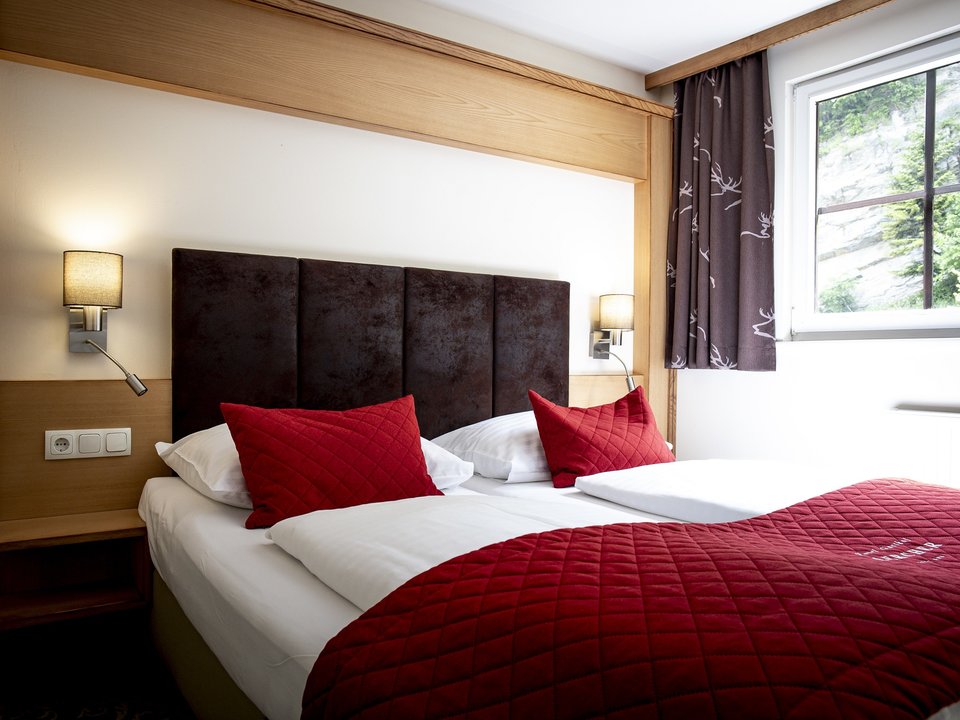 Murauer Schlossbergzimmer 4* im Hotel Lercher Murauer Schlossbergzimmer 4* im Hotel Lercher